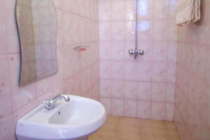Room 20 of 34