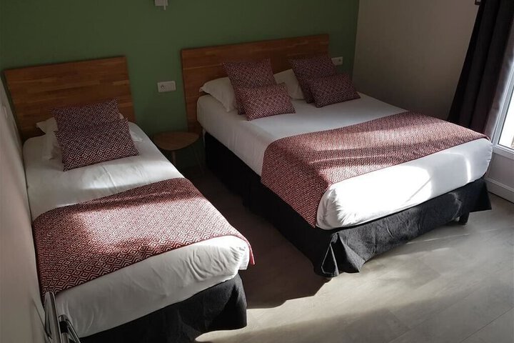 Room 4 of 52