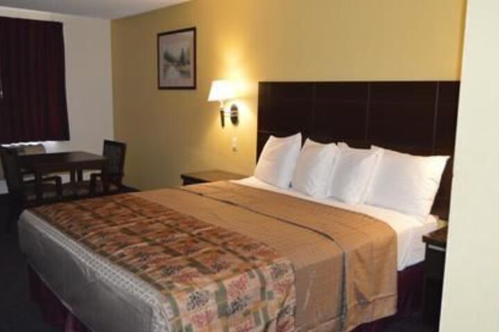 Room 6 of 23
