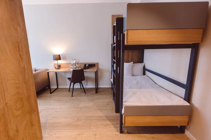 Room 9 of 113