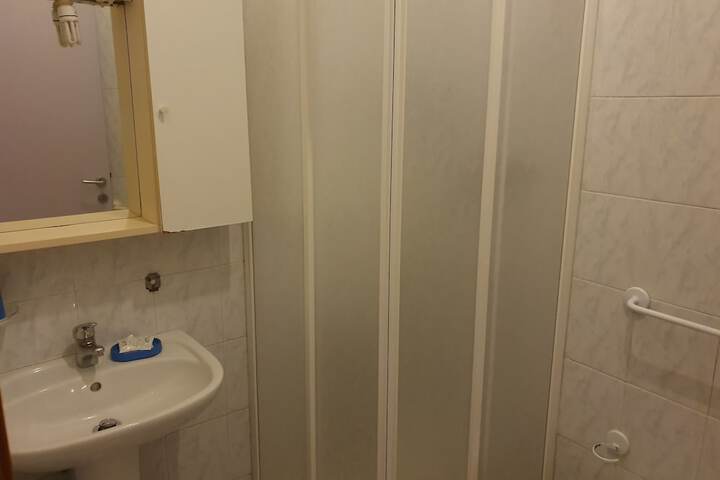 Room 26 of 28