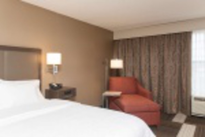 Room 137 of 372