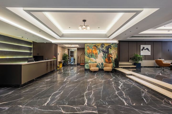 Hotel Interior 4 of 48