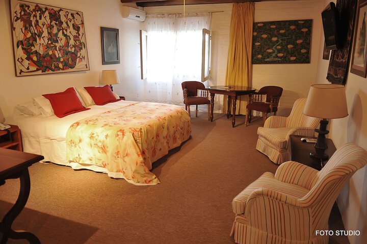Room 4 of 61