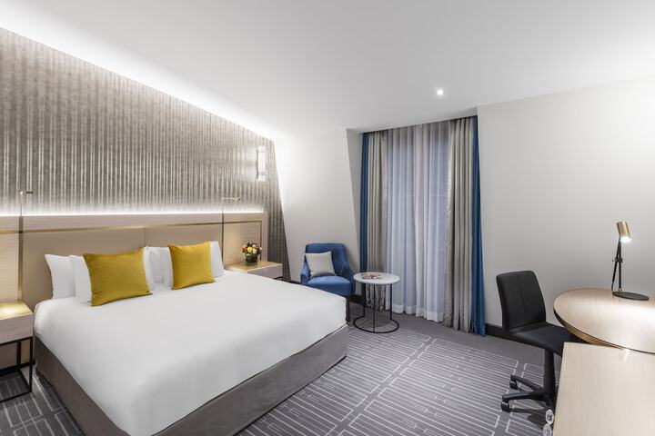 Room 2 of 55