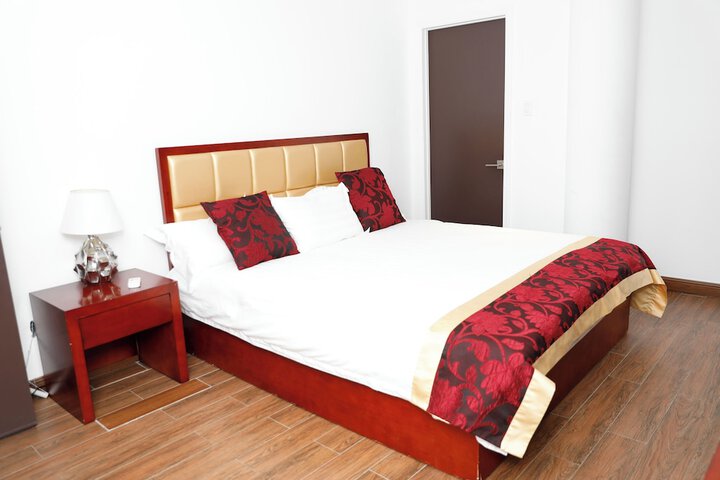 Room 4 of 23