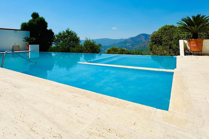Pool 16 of 21