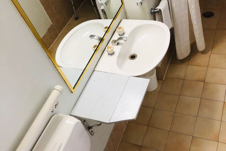 Bath Interior