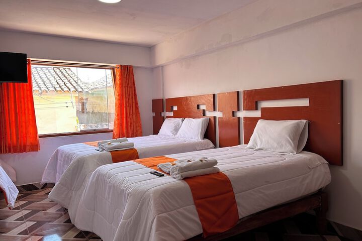 Room 2 of 9
