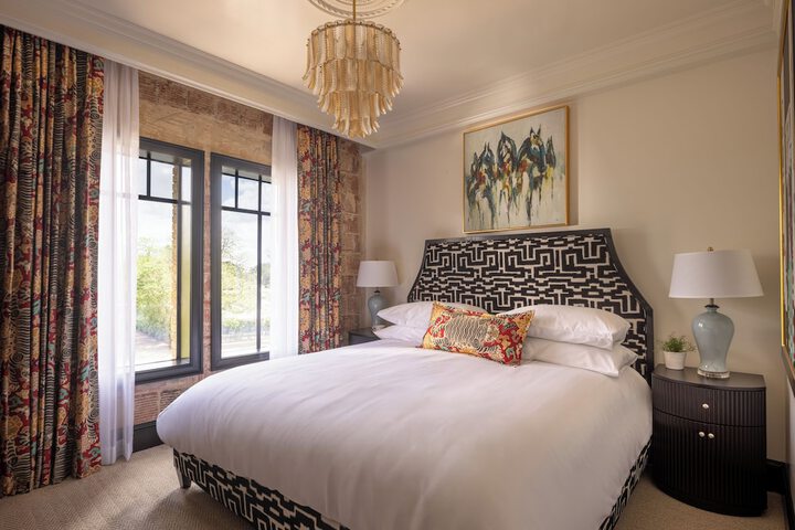 Room 15 of 46