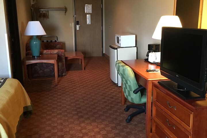 2 Double Beds (22 of 22)