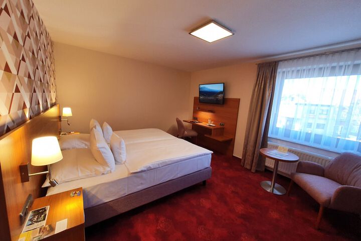 Room 15 of 63