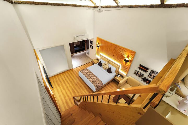 Room 90 of 297
