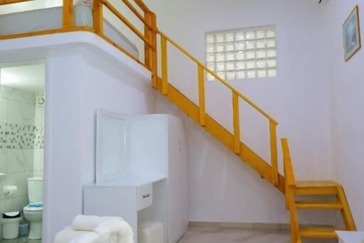 Room 74 of 103