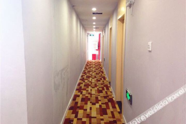 Hotel Interior 11 of 18