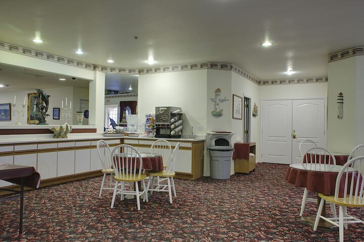 Breakfast area