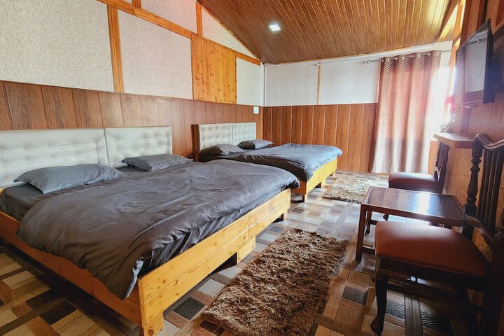 Room 9 of 39