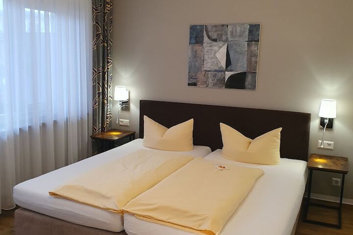 Room 12 of 42