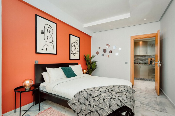 Room 7 of 82