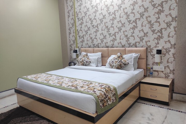 Room 8 of 55