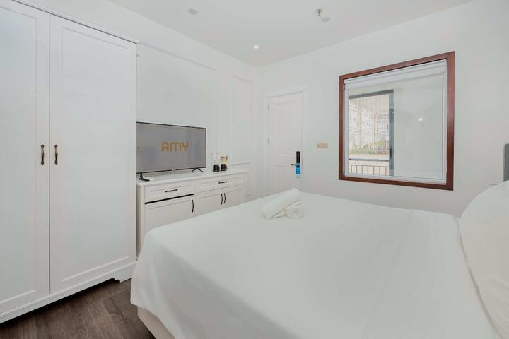 Room 10 of 45