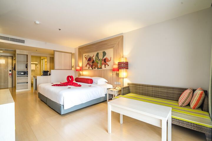 Room 21 of 220