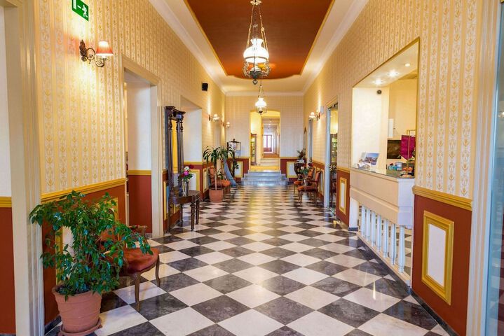 Lobby Entry