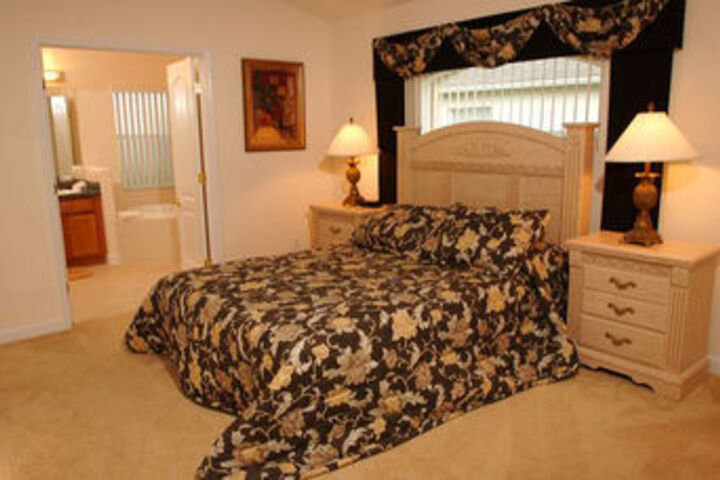 Room 2 of 7