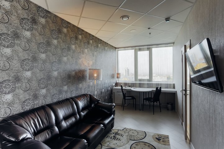 Room 53 of 81