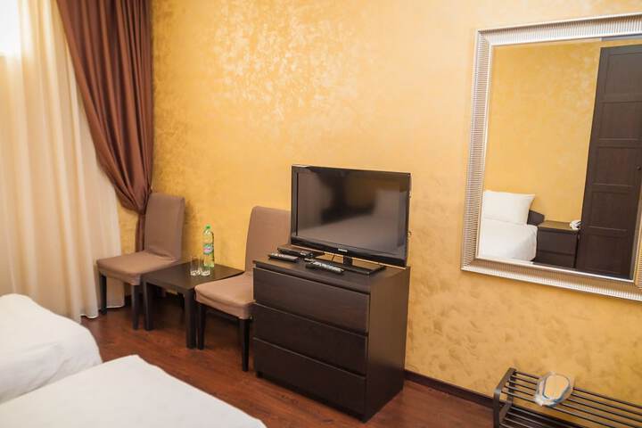 Room 20 of 49