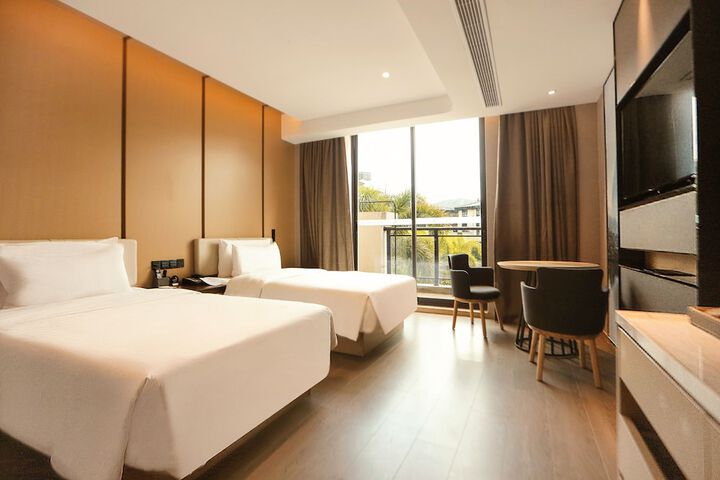 Room 60 of 86