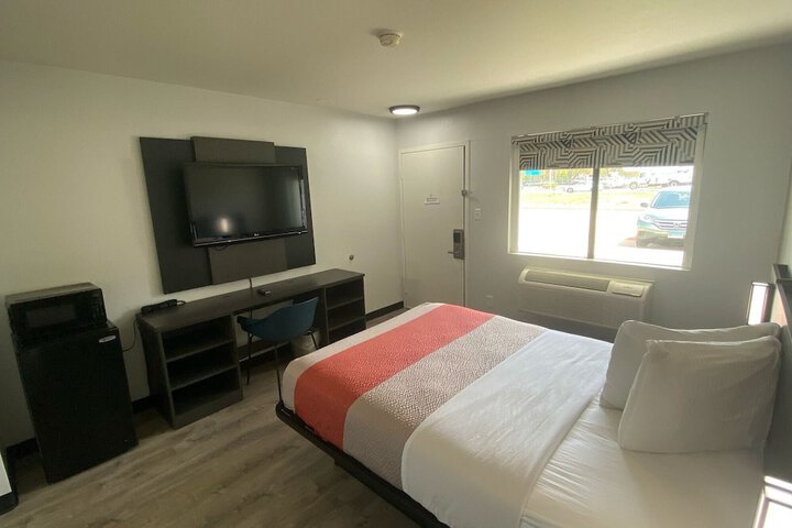 Room 13 of 51