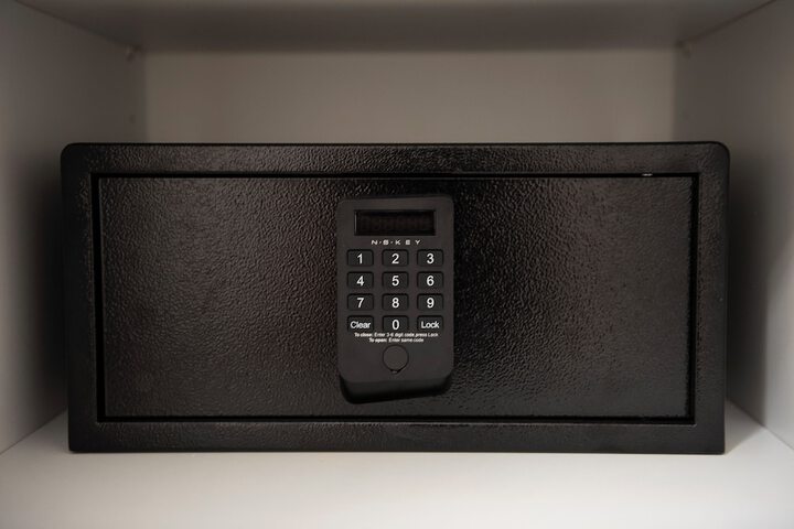 Room 18 of 37