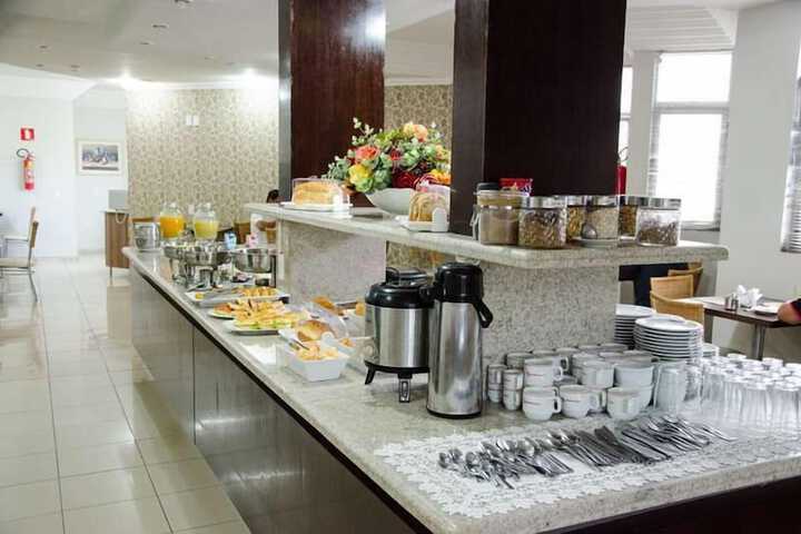 Breakfast/Coffee Service 15 of 27