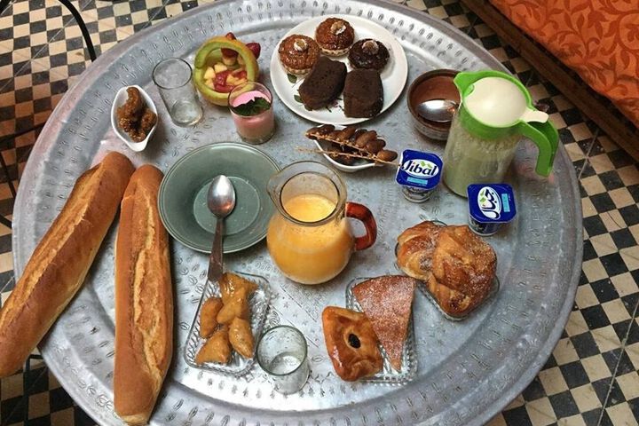 Breakfast/Coffee Service 2 of 10