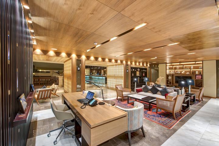 Concierge desk