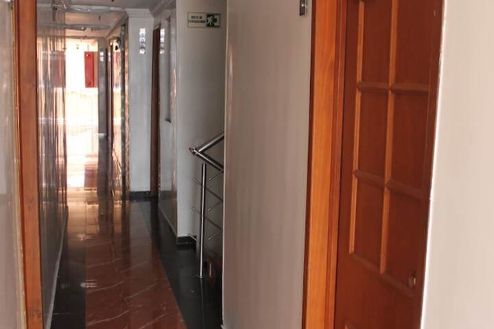 Ballroom/Hall 32 of 35