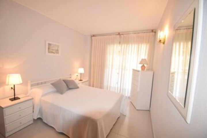 Room 14 of 16