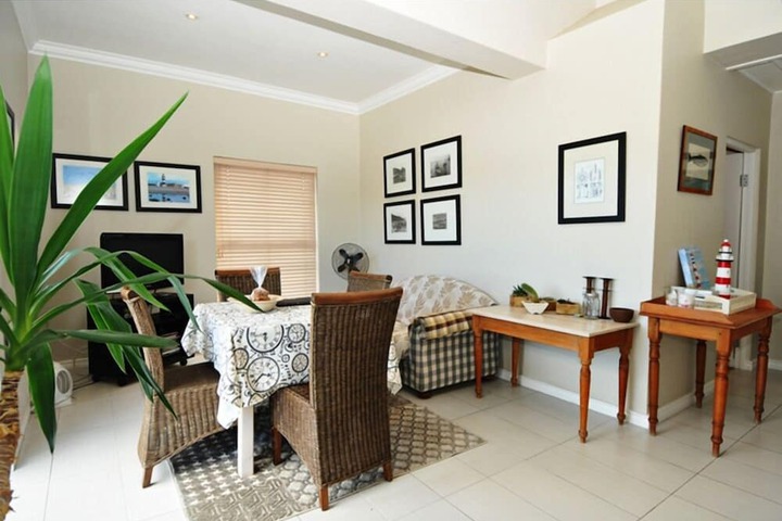 Dining Photos