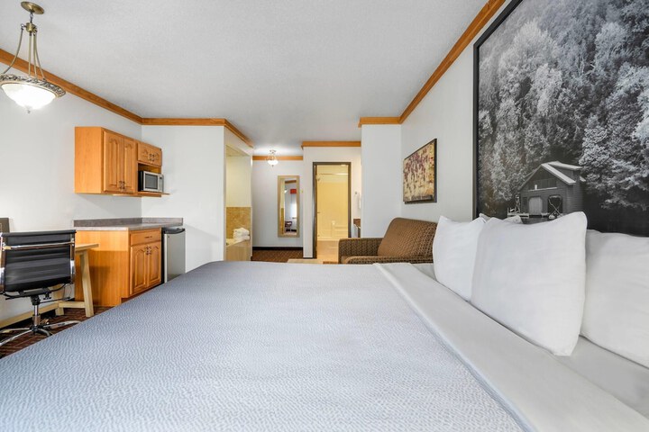 Room 12 of 56