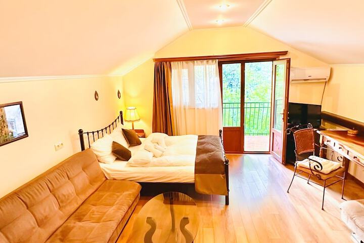 Room 21 of 51