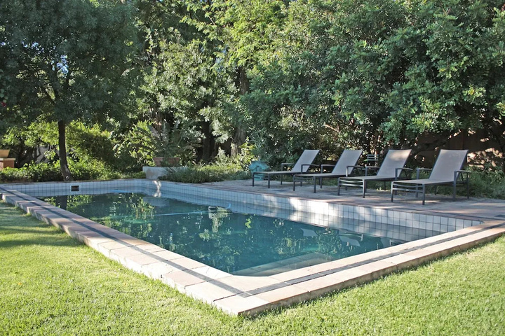 Pool 13 of 17