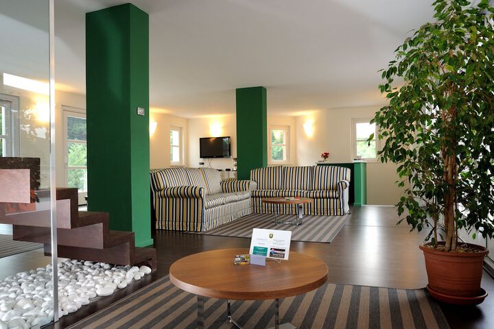 Hotel Interior 4 of 52