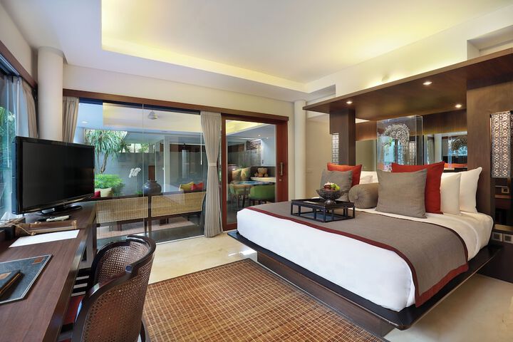 Room 3 of 49