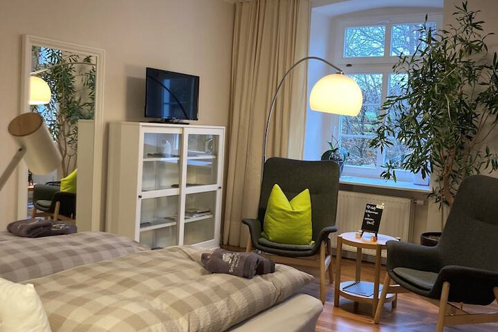 Room 18 of 43