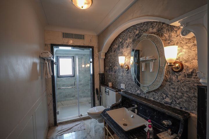 Bathroom Photo