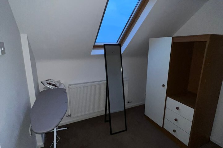 Room 66 of 112