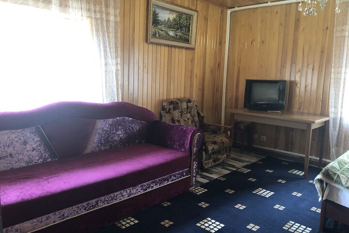 Room 27 of 43