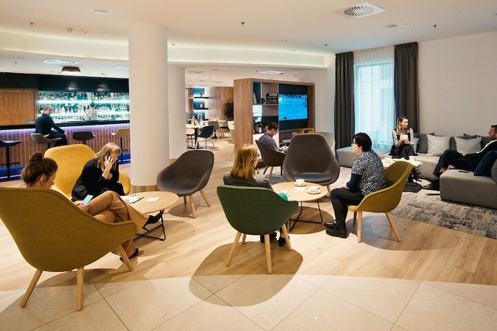 Hotel 84 of 91