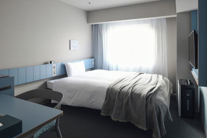 Room 3 of 52